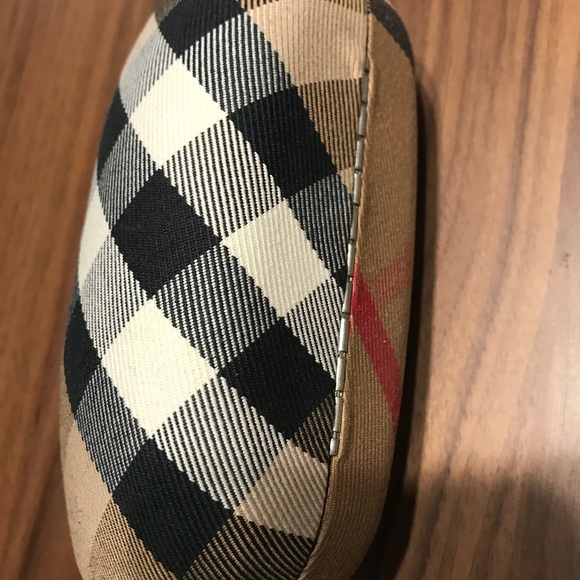 Burberry red sunglasses frame & case - Picture 5 of 6